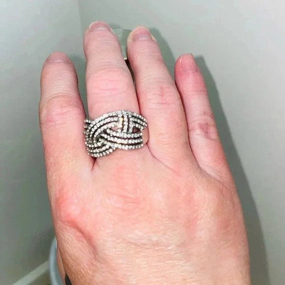 WOVEN KNOT SILVERPLATED RHINESTONE STRETCH RING SIZE 8 - Picture 3 of 7